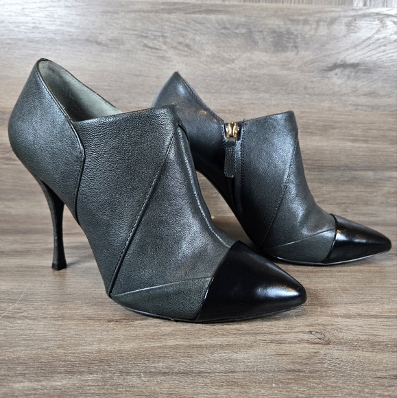Tory Burch Shoes - Tory Burch Lorelei Charcoal Gray Black Leather Point Toe Ankle Boot Bootie Sz 7M